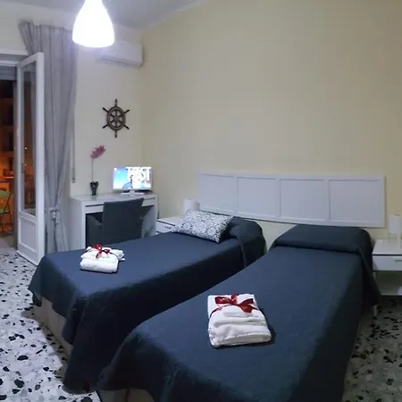 Edelweiss Bed and Breakfast Σαλέρνο
