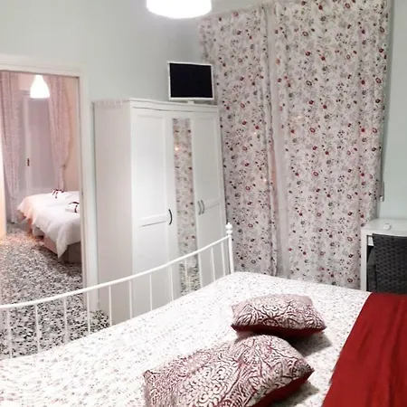 Edelweiss 住宿加早餐酒店 萨莱诺